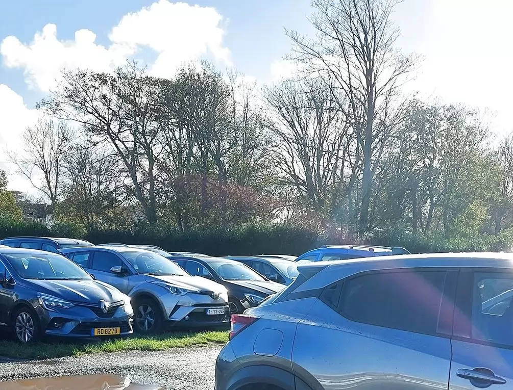 Afbeelding gerelateerd aan Parking "Bistro De Perse"