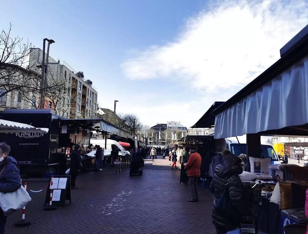 Afbeelding gerelateerd aan parking grote markt